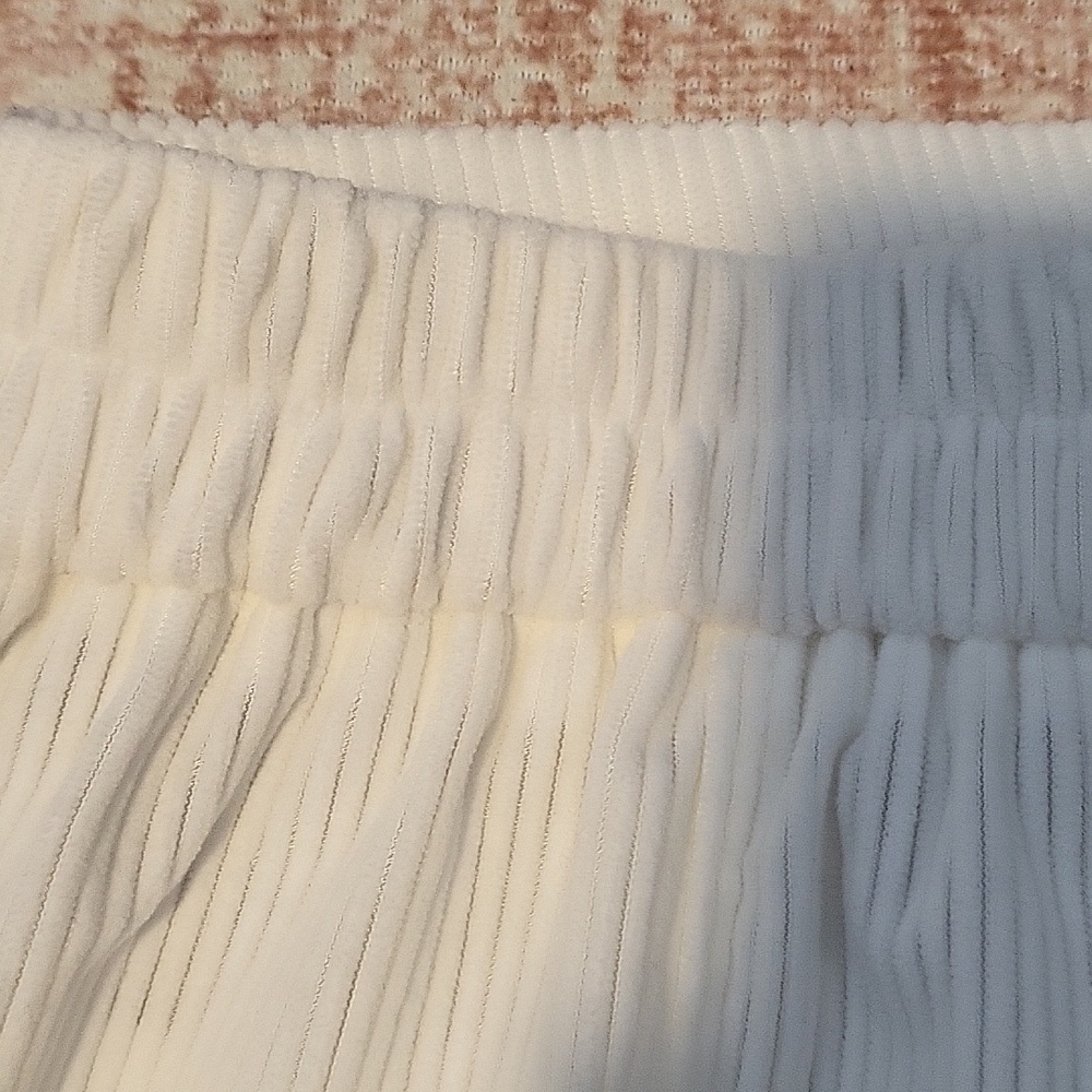 Sincerely Jules White Corduroy Elastic Back Mini Skirt - Size M - Picture 3 of 5